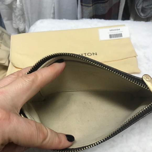 Louis Vuitton Milla Pochette mm Monogram - Picture 9 of 9